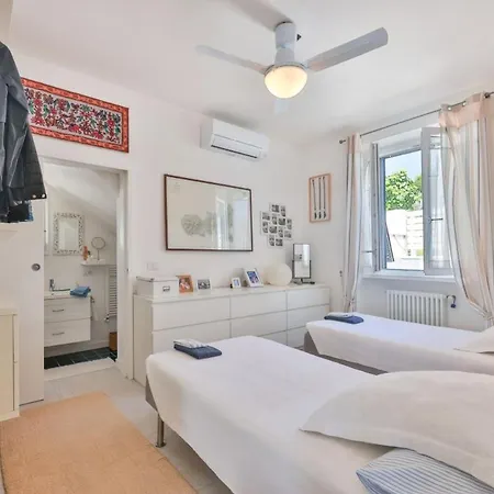 Casa Esse Un Rifugio Di Charme - Goelba Apartman *